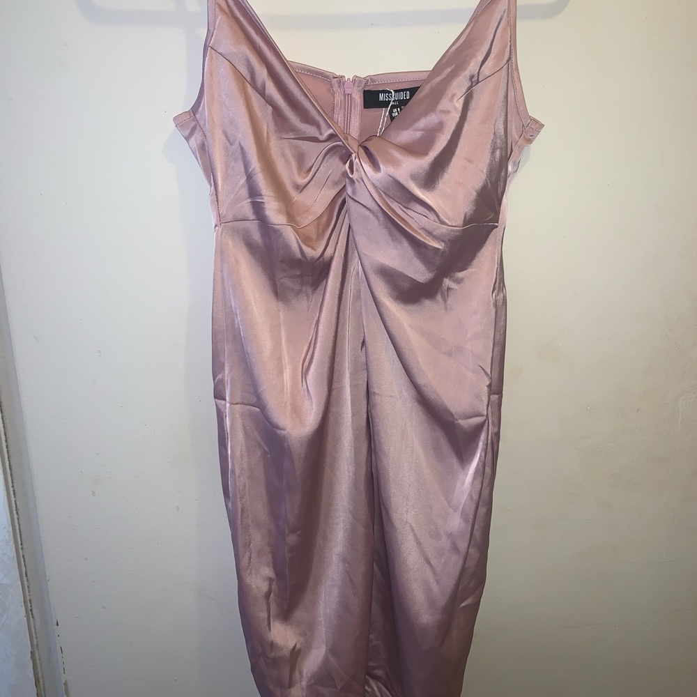 Missguided satin pink dress - Picture 3 of 4